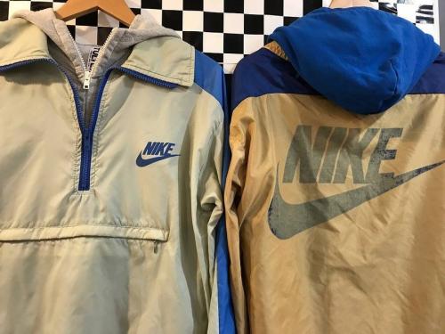 NIKEのadidas