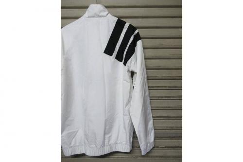 Gosha Rubchinskiyのゴーシャ ラブチンスキー