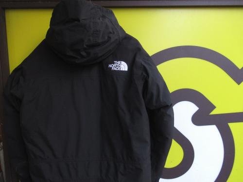 ノースフェイスのTHE NORTH FACE