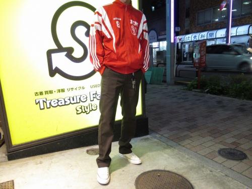 adidasのアディダス