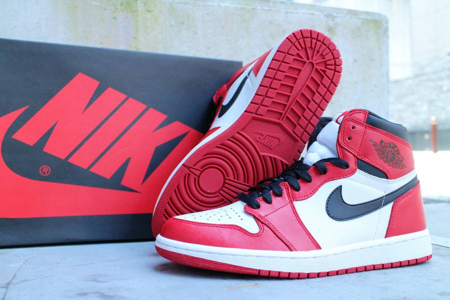 Air Jordan 1 Chicago 復刻 エアジョーダン1シカゴ 買取致しました 難波 心斎橋 アメ村エリアの買取 はお任せください 16 07 05発行