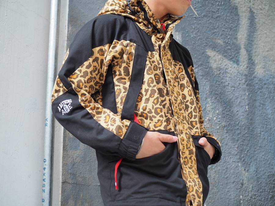 A BATHING APE（アベイシングエイプ） スノボジャケット買取入荷しま ...