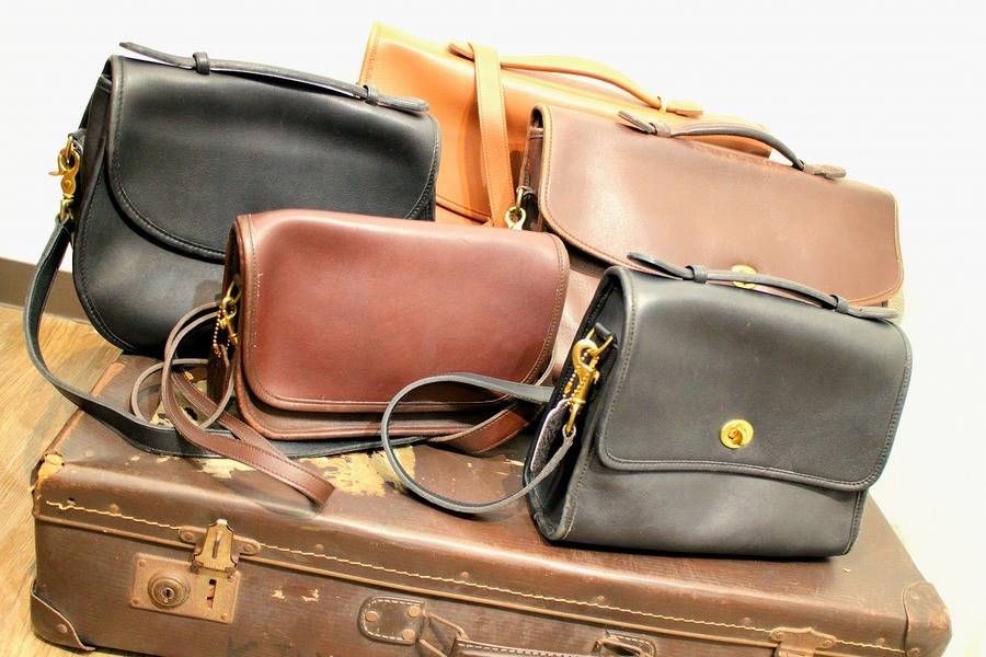 Old Coach (新品未使用のヴィンテージ商品)色はダークブラウン