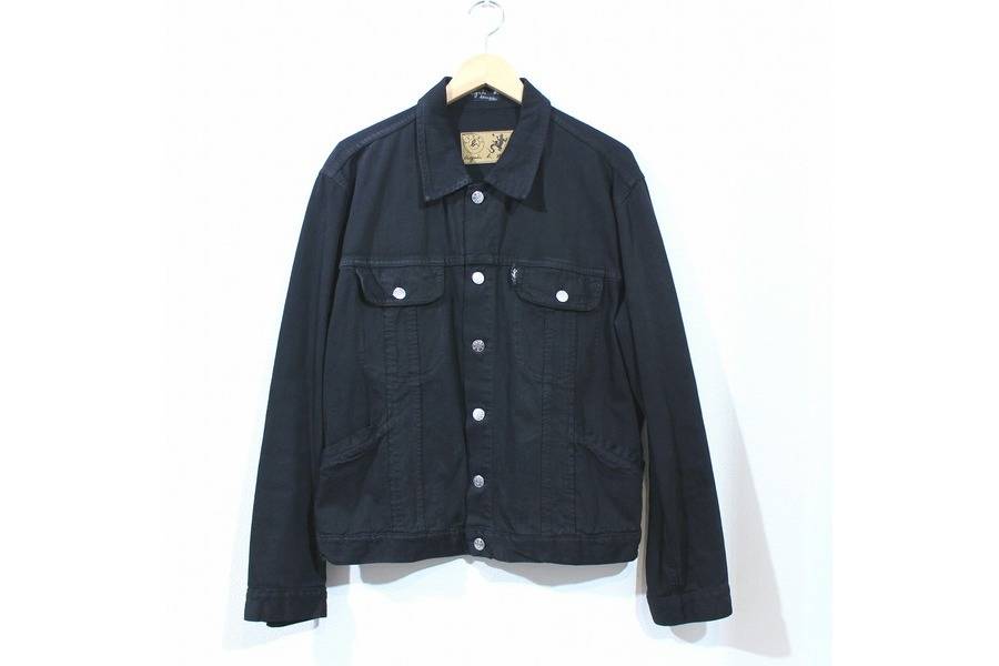 普遍性とアバンギャルドの混在 Agnes B アニエスベー に注目 17 01 16発行