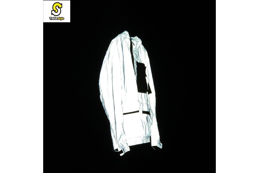 圧巻】STONE ISLAND（ストーンアイランド） 夜にこそ輝く衝撃の