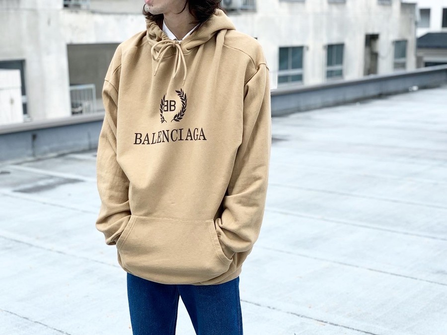 格安新作登場】 balenciaga パーカー hoodie 19AW バレンシアガ の通販