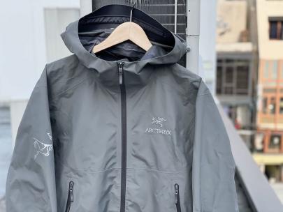 「アウトドアブランドのARC'TERYX × BEAMS 」