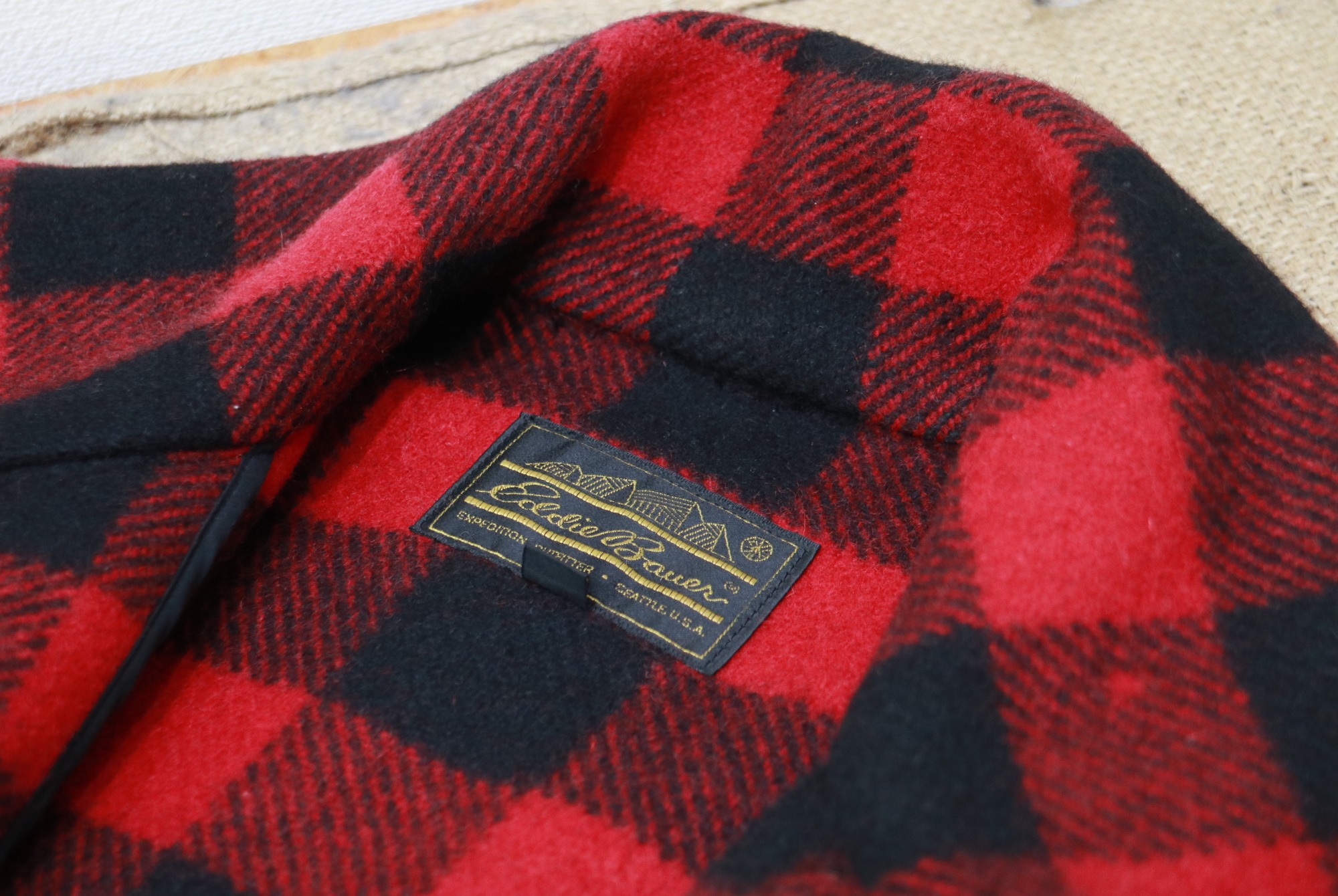 Eddie Bauer(エディーバウアー)』の隠れ名作を見つけたい Eddie Bauer(エディーバウアー)』の隠れ名作を見つけたい