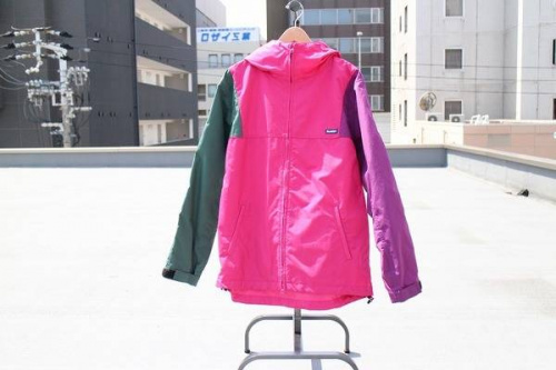 古着ミックスの三角公園