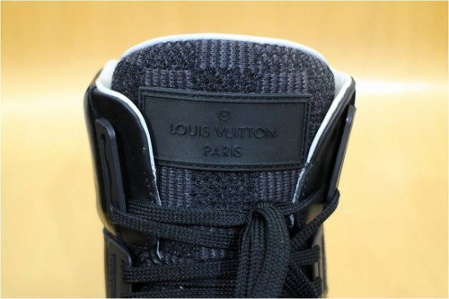 古着屋のスニーカー