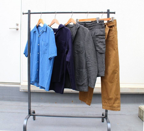 メンズのトップス