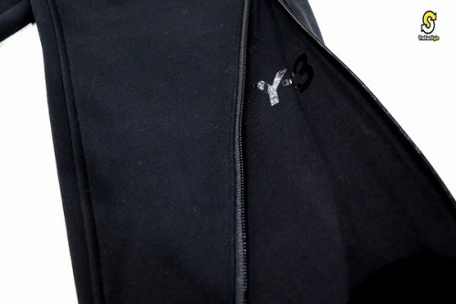 Y-3×adidasのワイスリー×アディダス