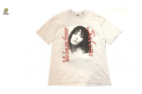 アメ村のバンドTシャツ