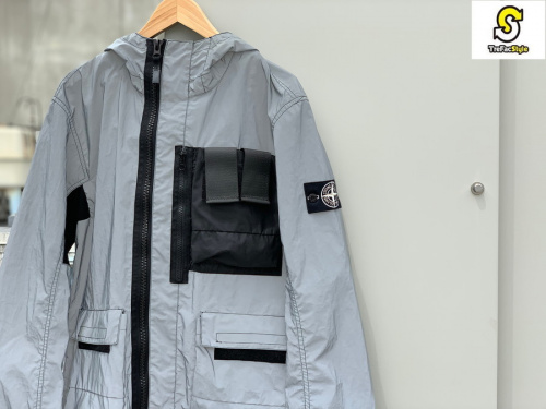 STONE ISLANDのストーンアイランド