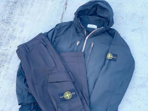 インポートブランドのSTONE ISLAND