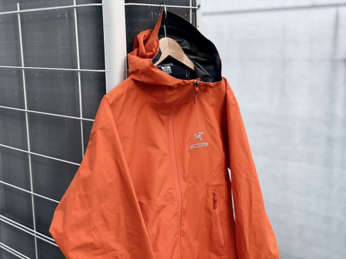 アウトドアブランドのARCTERYX