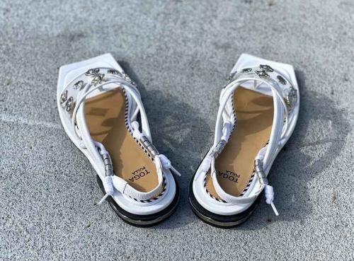 トーガ プルラのアメリカ村