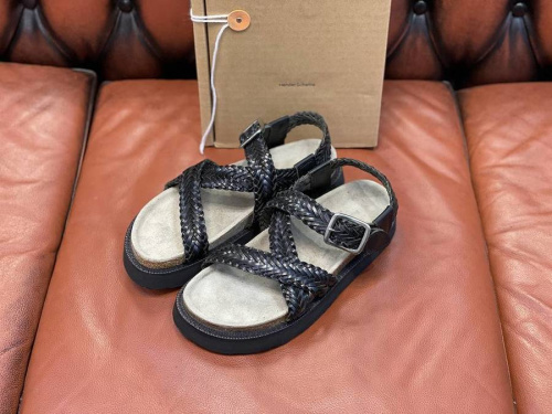 ドメスティックブランドのHender Scheme