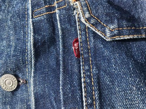 リーバイスのデニムジャケット