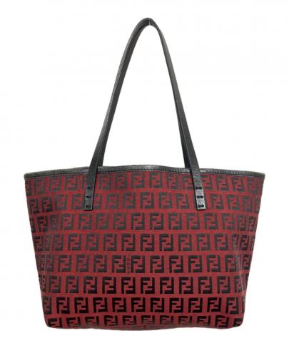 「ラグジュアリーブランドのFENDI 」