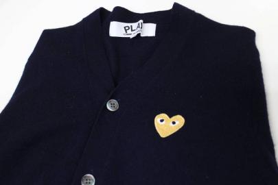 「COMME des GAR&#199;ONSのコムデギャルソン 」