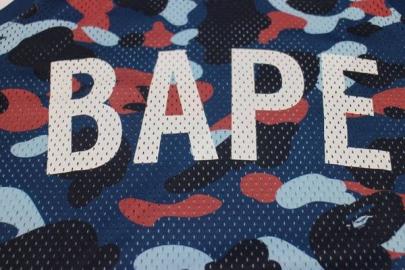 「 A BATHING APE 」