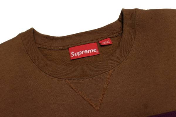 SupremeAW ジグザグなスウェット[..発行