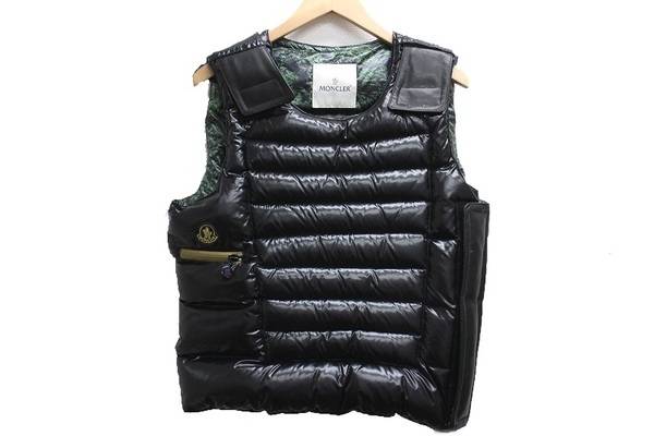 モンクレール×ファれウィリアムス　防弾ベスト風 楽天市場】MONCLER モンクレール /Pharrell Williams ファレル