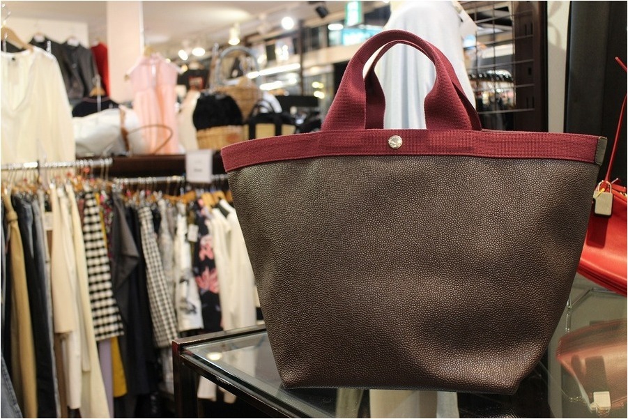 Herve Chapelier エルベシャプリエ から定番バッグ入荷致しました 19 05 08発行