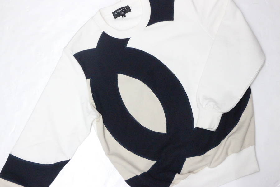 CHANEL/シャネル】より、ココマークエンブロイダリースウェット 入荷