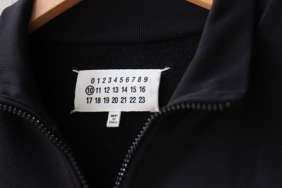 Maison Margiela 10/メゾン マルジェラ10】より 2トーントラック 