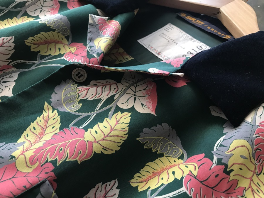 sacai×san surf/サカイ×サンサーフより、アロハシャツ をお
