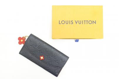 「ラグジュアリーブランドのLOUIS　VUITTON 」