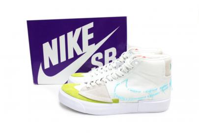 「ストリートブランドのNIKE SB 」