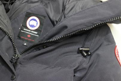 「インポートブランドのCANADA GOOSE 」