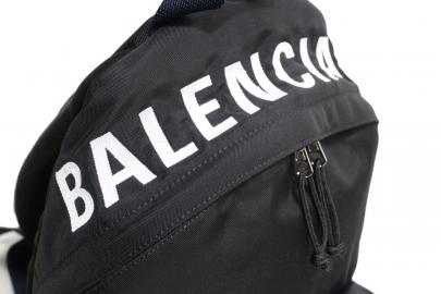 「ラグジュアリーブランドのBALENCIAGA 」