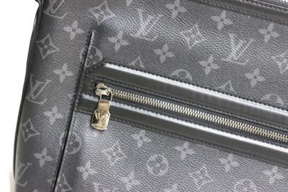 「ラグジュアリーブランドのLOUIS VUITTON 　 」