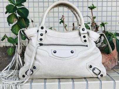 「ラグジュアリーブランドのBALENCIAGA 」