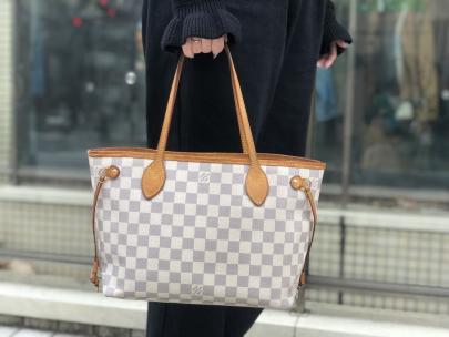 「ラグジュアリーブランドのLOUIS VUITTON 　 」