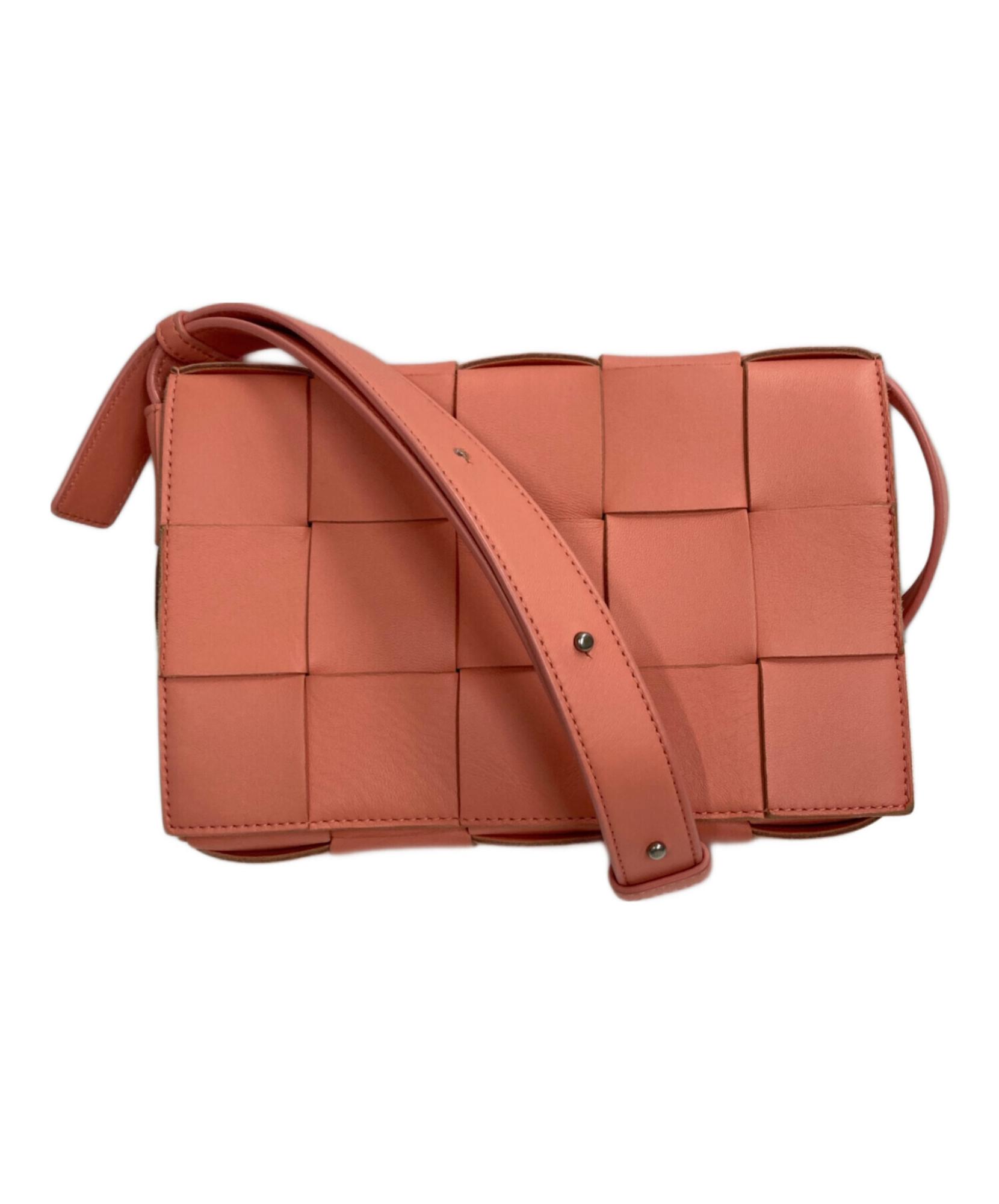 BOTTEGA VENETA / ボッテガベネタ】カセットショルダーバッグ | 日常に 