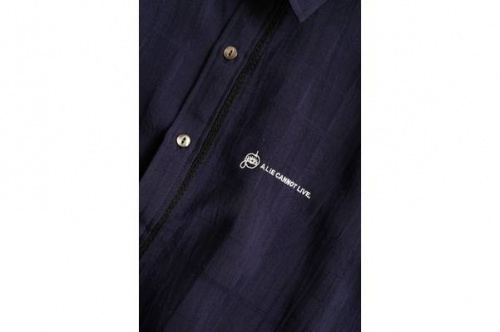 シャツのシャリーフ