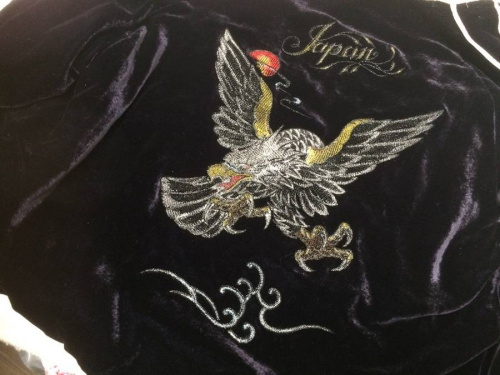 アユイテのスカジャン