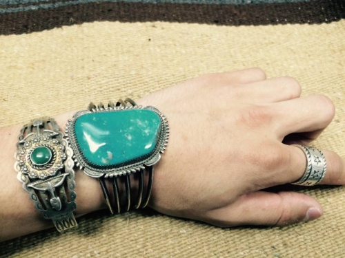 ターコイズのリーブス