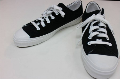 PRO-KEDSのスニーカー