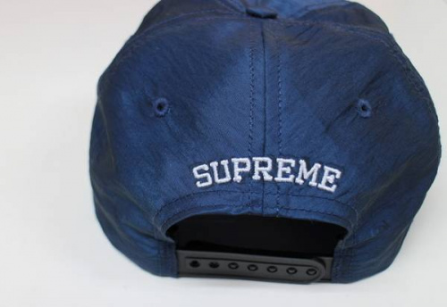SUPREMEのシュプリーム