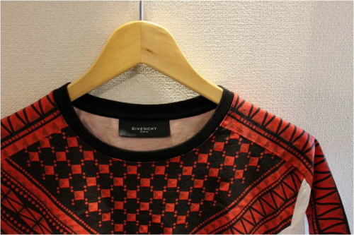 GIVENCHYのジバンシー