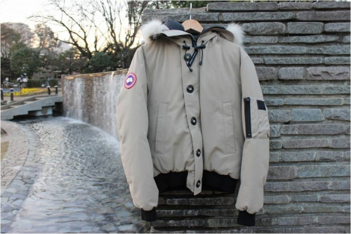 船橋のCANADA GOOSE