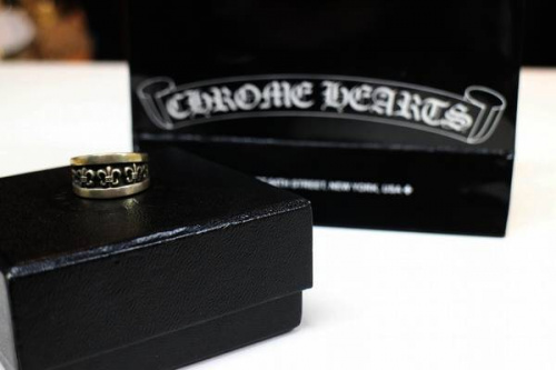 ネックレスの船橋