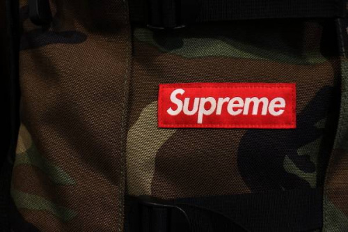 SUPREMEのシュプリーム