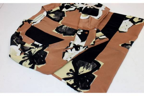 バイマレーネビルガーのブラウス